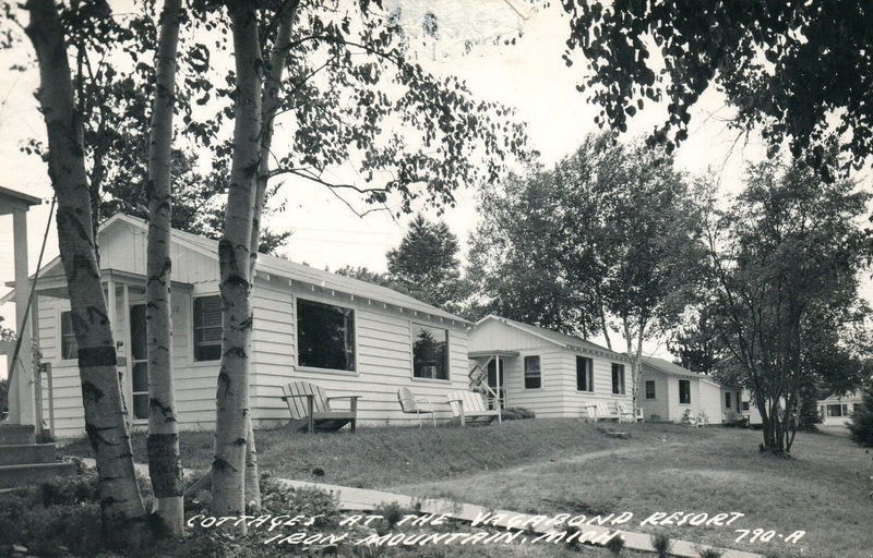 Vagabond Resort - Vintage Postcard